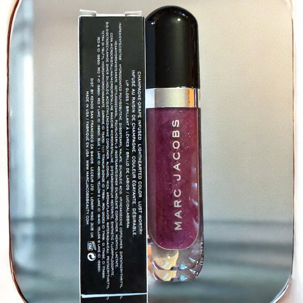 MARC JACOBS LUST FOR LACQUER LIP VINYL IN STUDDED KISS NIB